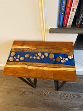 Resin side table (HTX)
